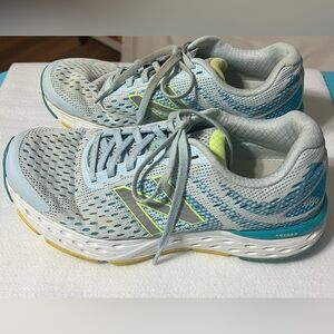 Size 9 - New Balance Fresh Foam 680v8 Wide Quarry Blue Sea Salt W